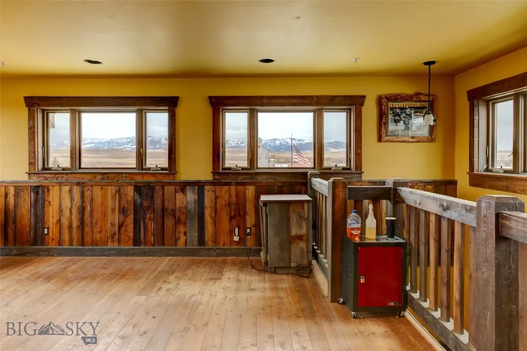 102 Elliot S Wilsall MT 59086