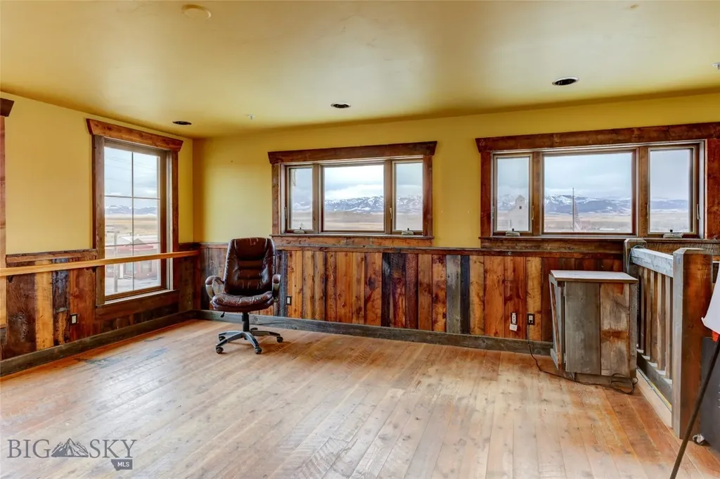 102 Elliot S Wilsall MT 59086
