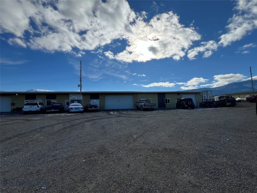 1296 Us Highway 10 Highway W Livingston MT 59047