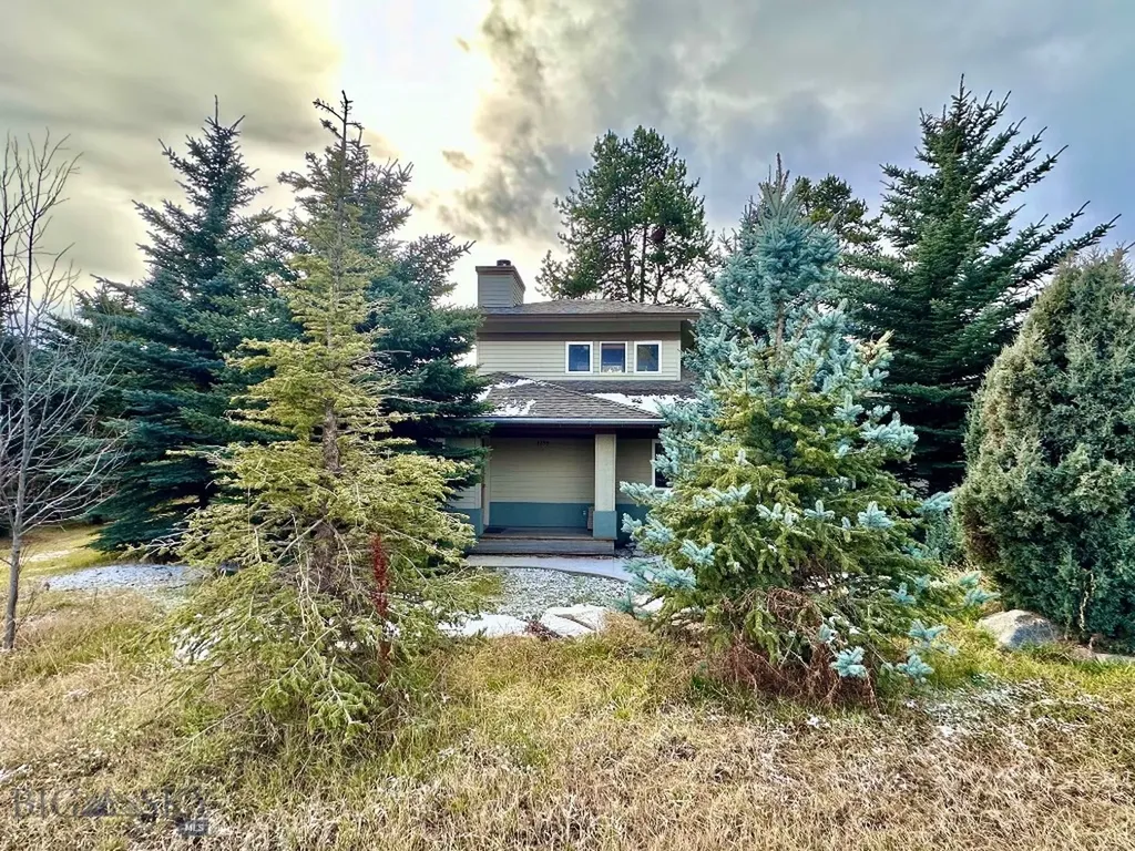 1095 Looking Glass Road Big Sky MT 59716