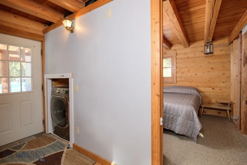 1155 &1269 Dudley Creek Road Gallatin Gateway MT 59730