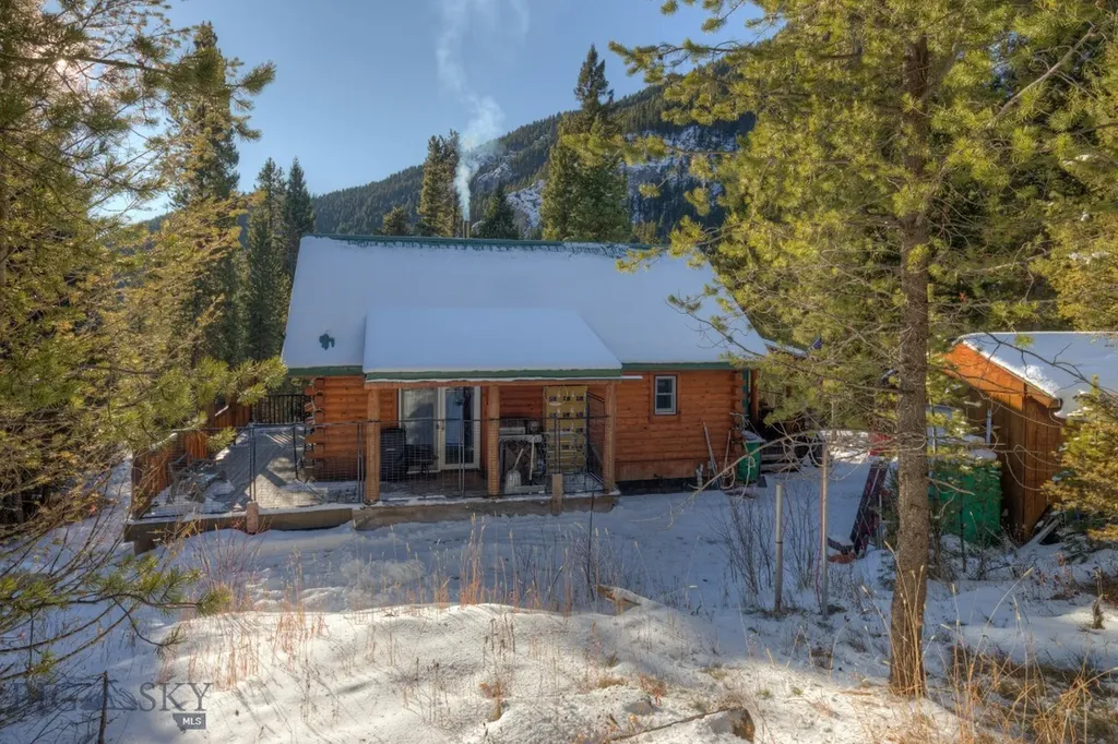 1155 &1269 Dudley Creek Road Gallatin Gateway MT 59730