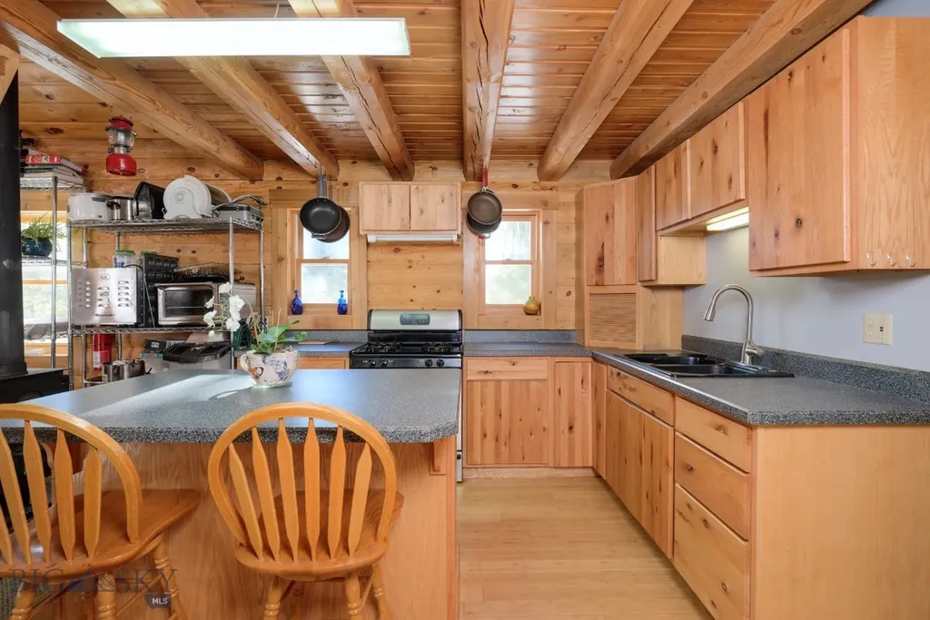 1155 &1269 Dudley Creek Road Gallatin Gateway MT 59730