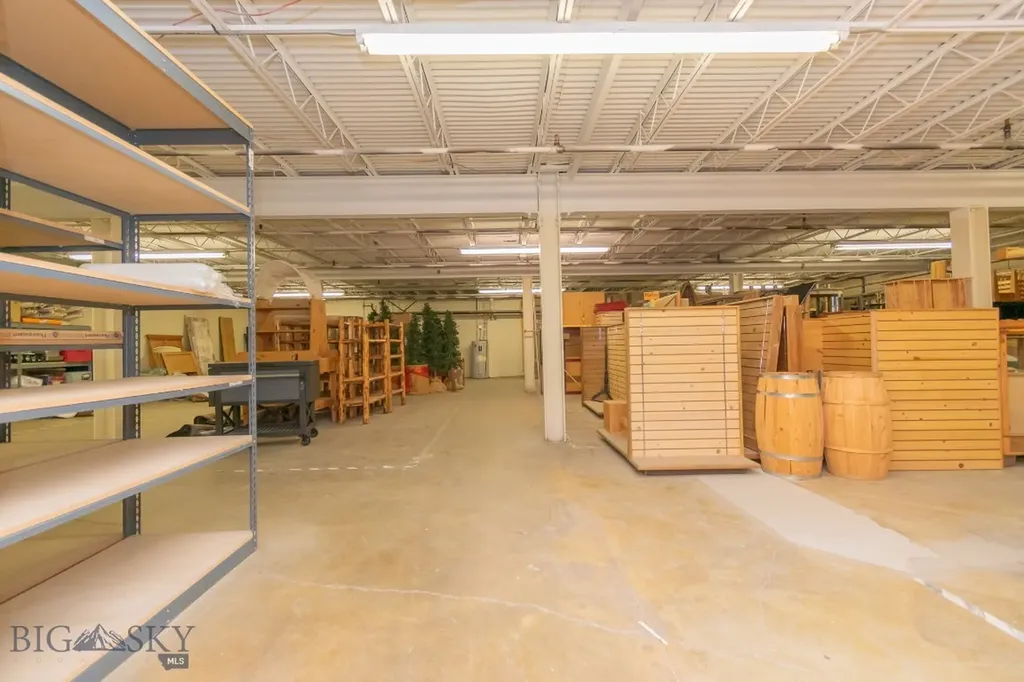24 N Faithful Street West Yellowstone MT 59758