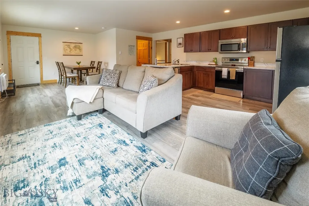 301 Spring Street Gardiner MT 59030