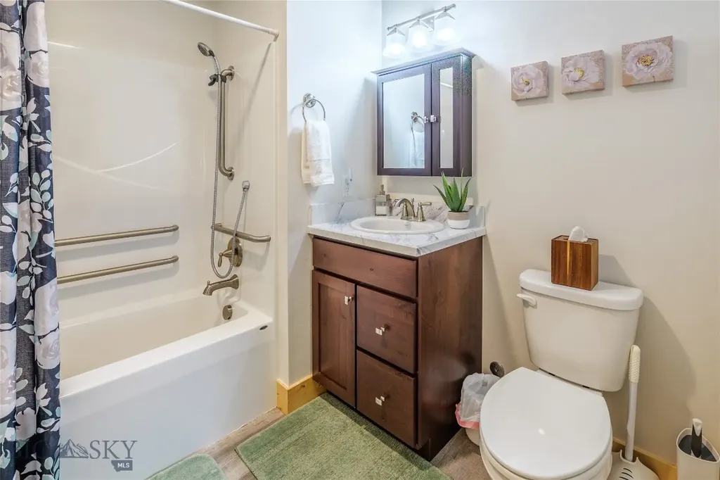 301 Spring Street Gardiner MT 59030