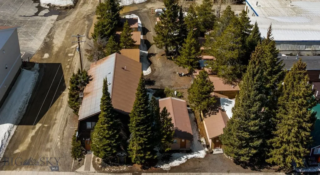 124 N North Electric Street West Yellowstone MT 59758
