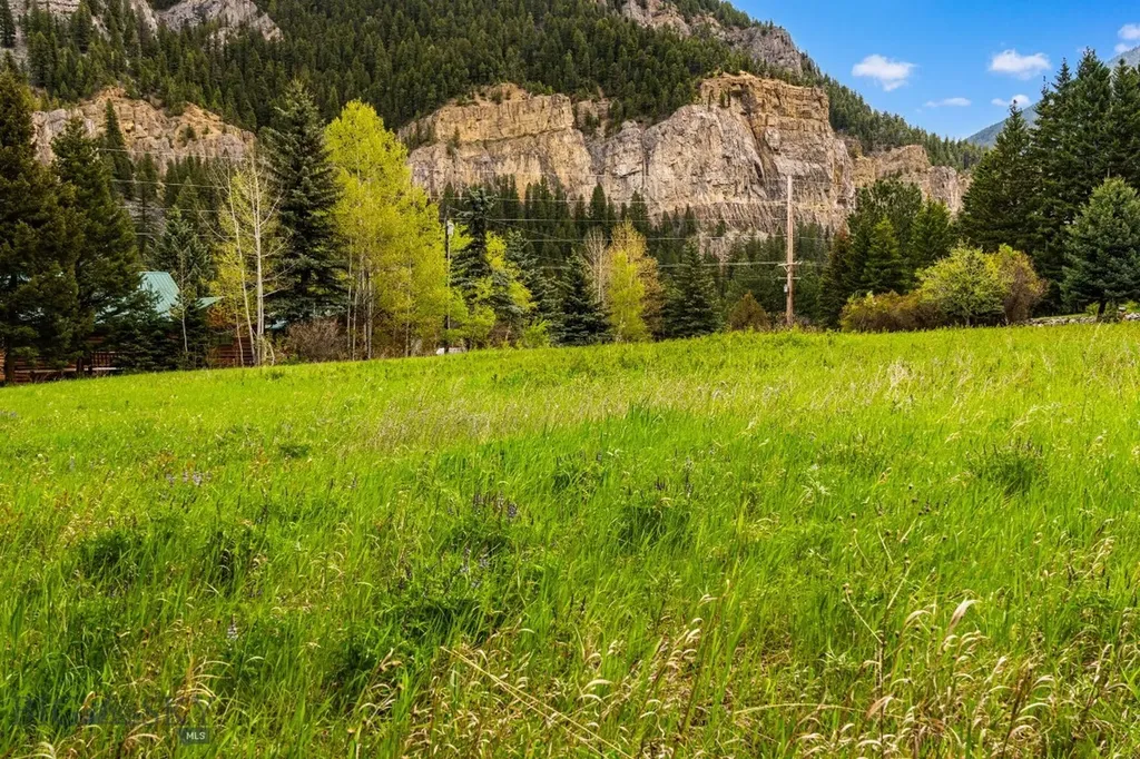 Tbd Dier Lane Gallatin Gateway MT 59730