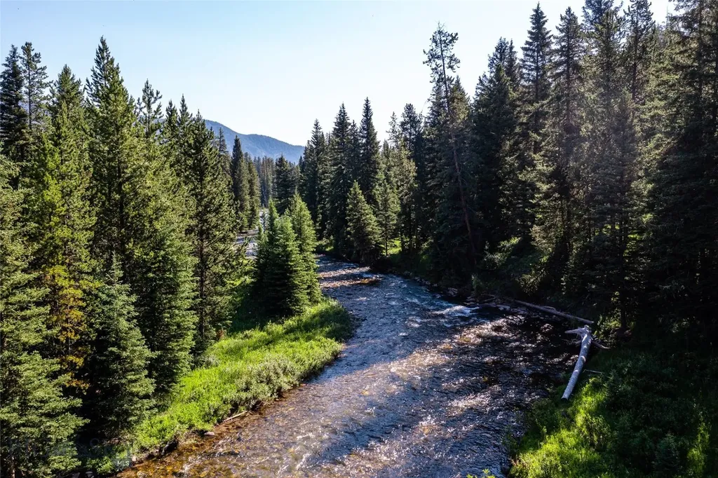 190 Stream Side Way Big Sky MT 59716