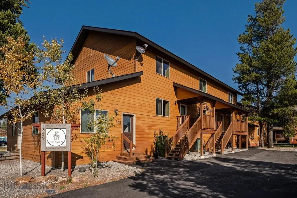 229 N Hayden Street West Yellowstone MT 59758