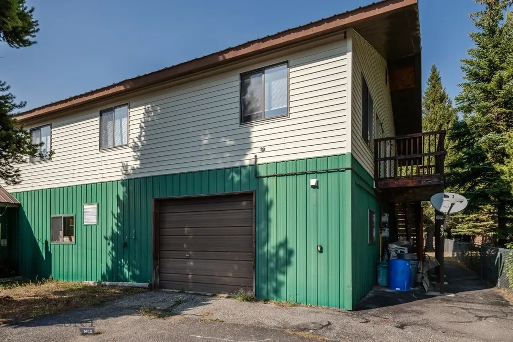 229 N Hayden Street West Yellowstone MT 59758