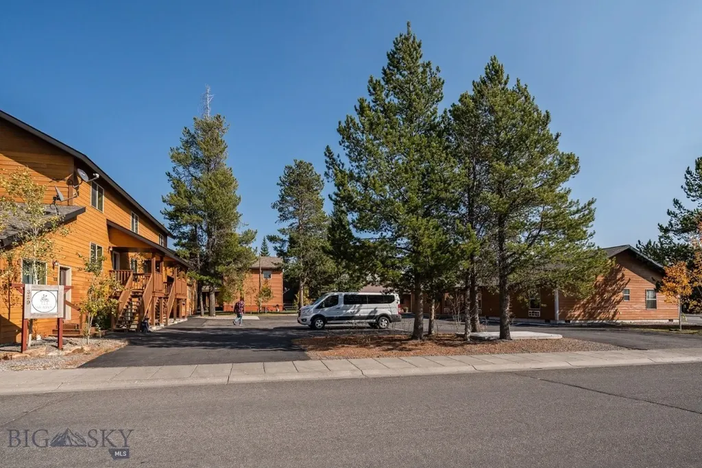 229 N Hayden Street West Yellowstone MT 59758