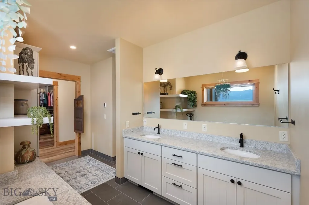 3060 Hamilton Road Belgrade MT 59714