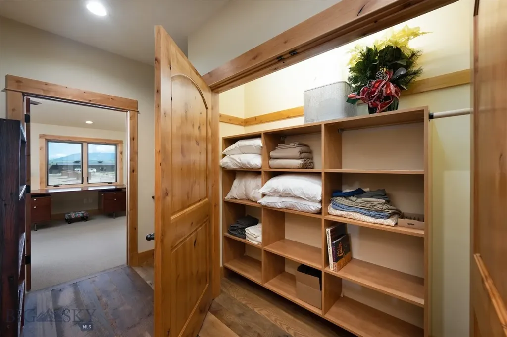 3060 Hamilton Road Belgrade MT 59714
