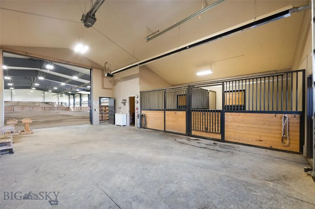 3060 Hamilton Road Belgrade MT 59714