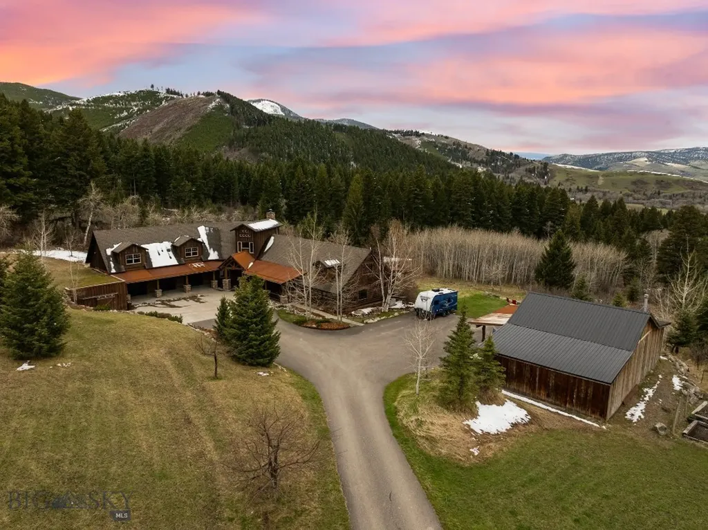 327 S Big Elk Meadow Road Gallatin Gateway MT 59730