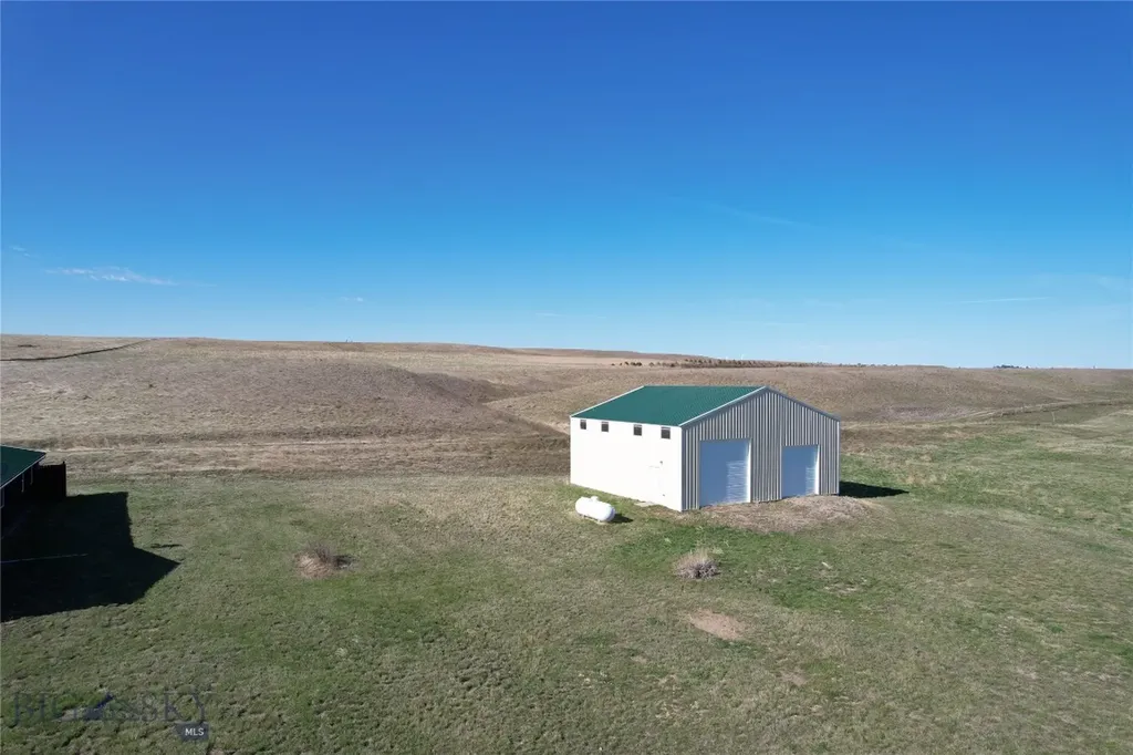 57 South Barber Road Ryegate MT 59036