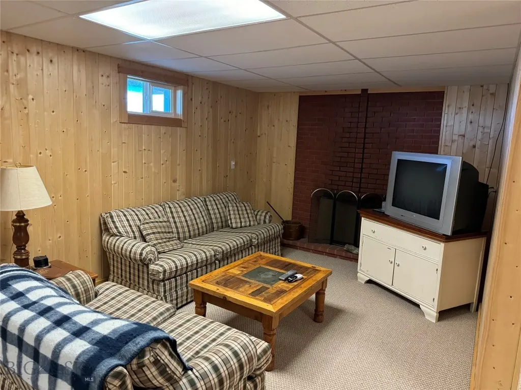 57 South Barber Road Ryegate MT 59036