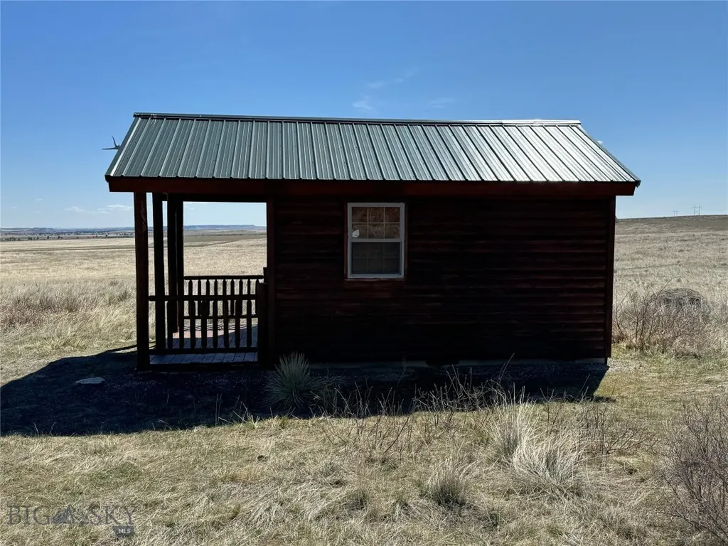 57 South Barber Road Ryegate MT 59036