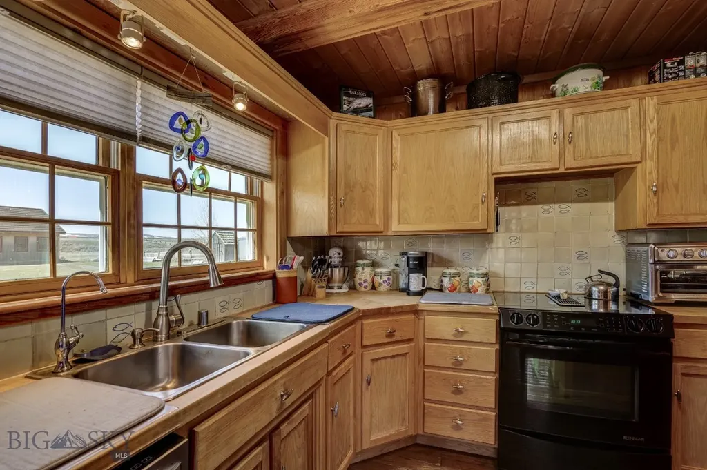 54 Torry Road Cameron MT 59720