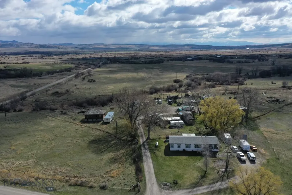 3179 Pyfer Road N Three Forks MT 59752