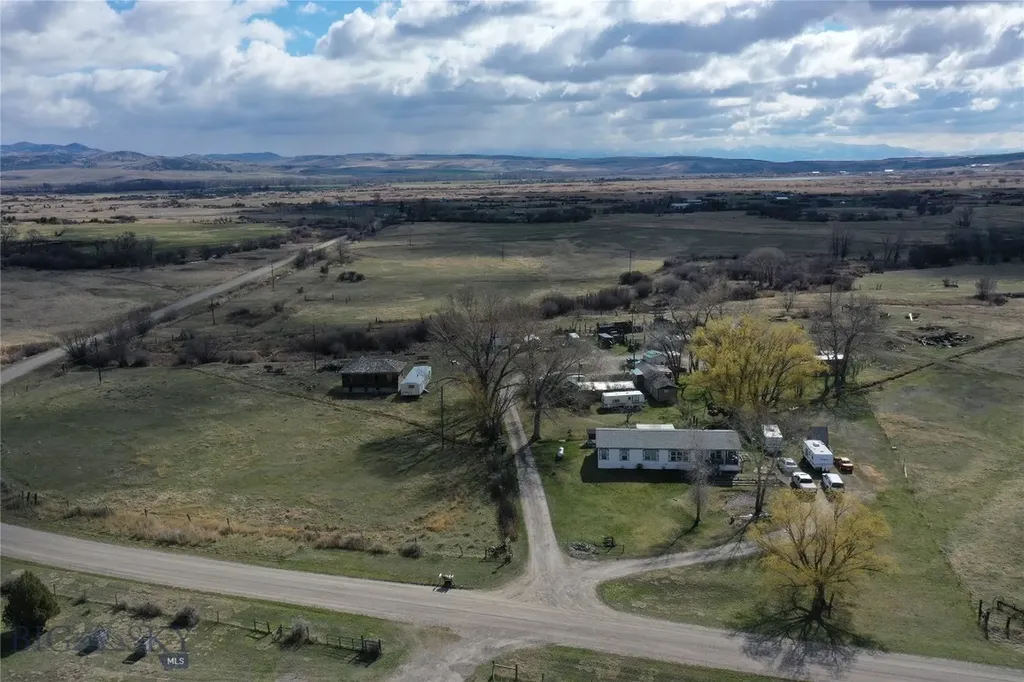 3179 Pyfer Road N Three Forks MT 59752