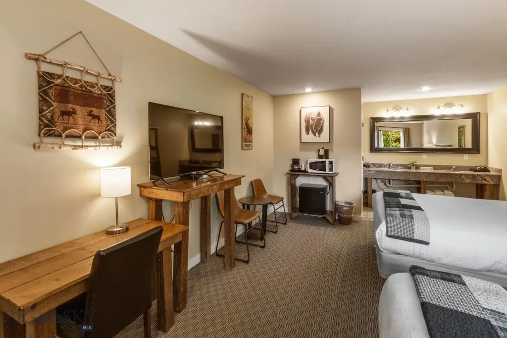 119 Electric West Yellowstone MT 59758