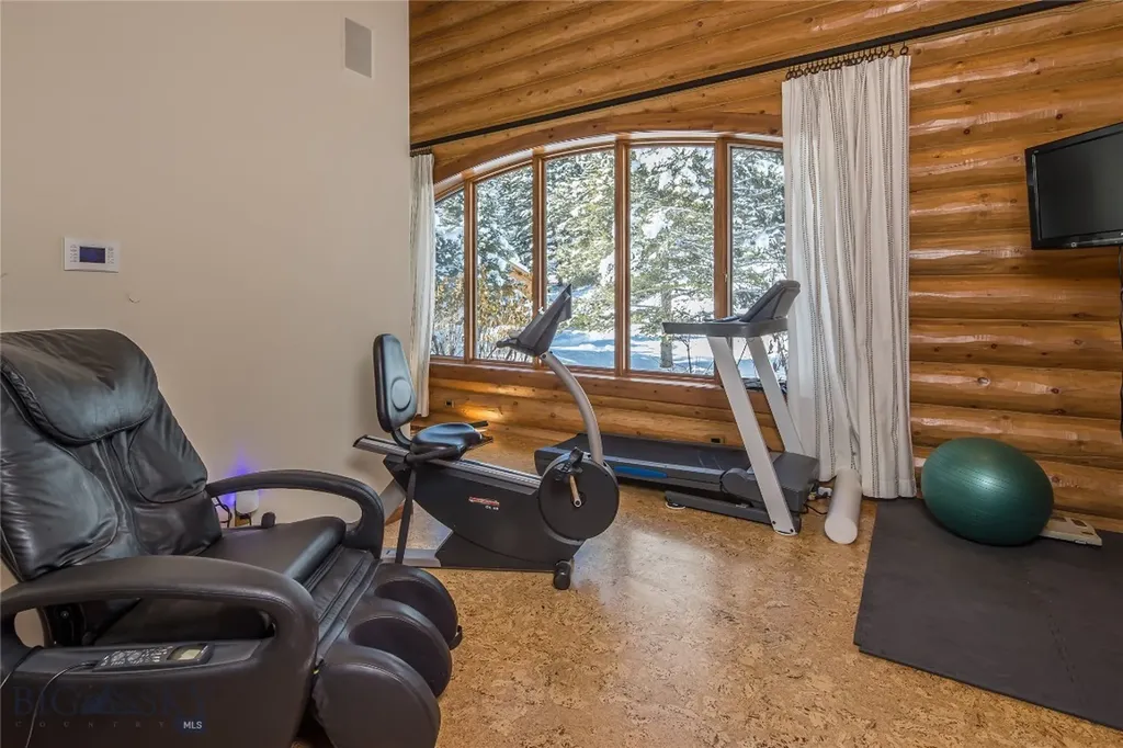 141 Black Wolf Ridge Big Sky MT 59730