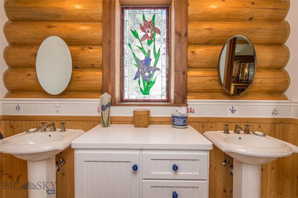 141 Black Wolf Ridge Big Sky MT 59730