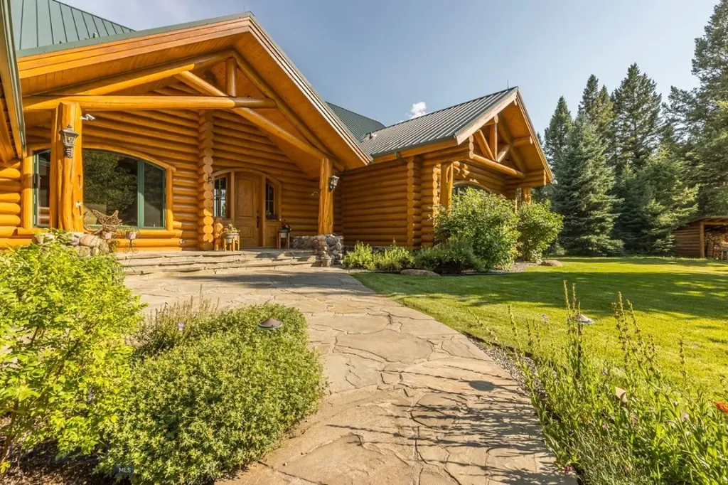 141 Black Wolf Ridge Big Sky MT 59730