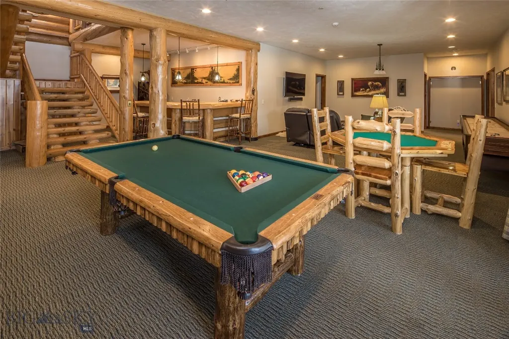 141 Black Wolf Ridge Big Sky MT 59730