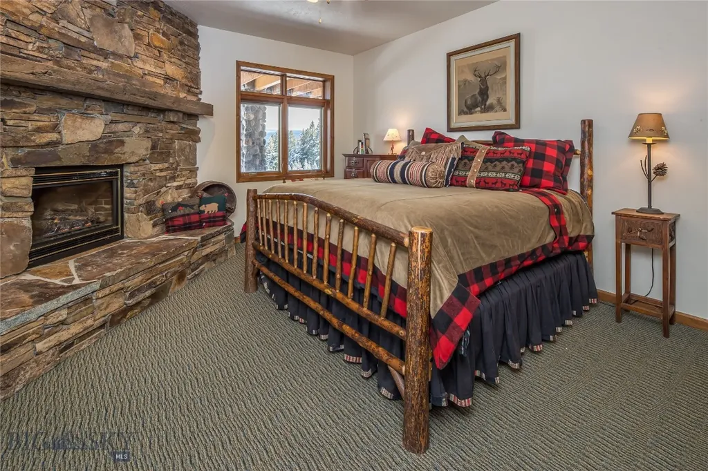 141 Black Wolf Ridge Big Sky MT 59730