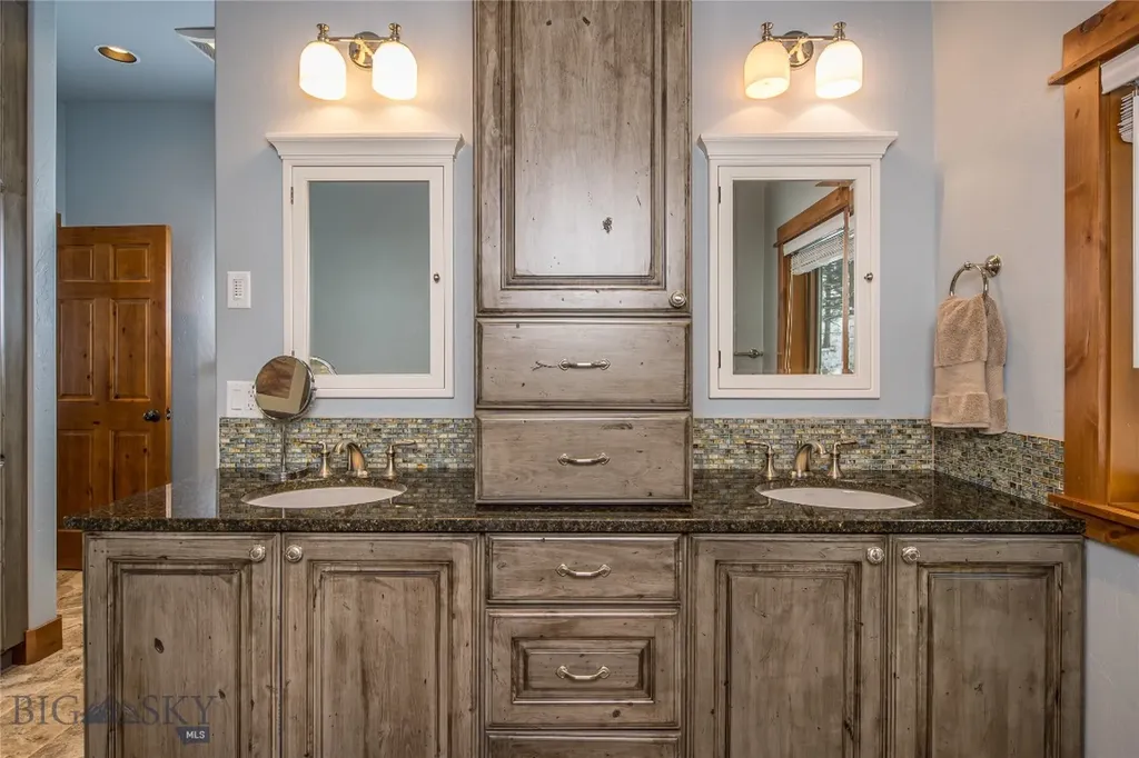 141 Black Wolf Ridge Big Sky MT 59730
