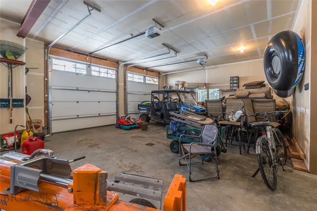 141 Black Wolf Ridge Big Sky MT 59730
