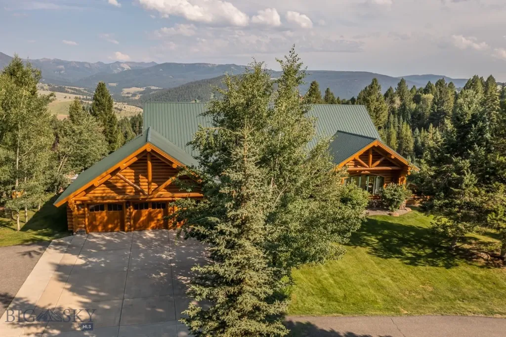 141 Black Wolf Ridge Big Sky MT 59730