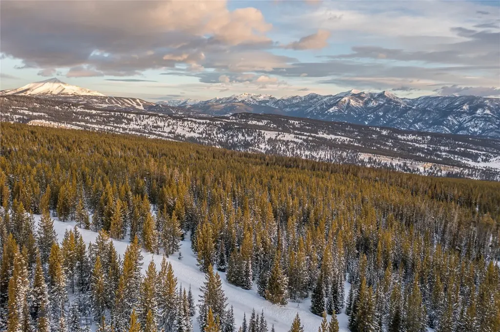 Tbd Beaver Creek West, Lot 17 Big Sky MT 59716