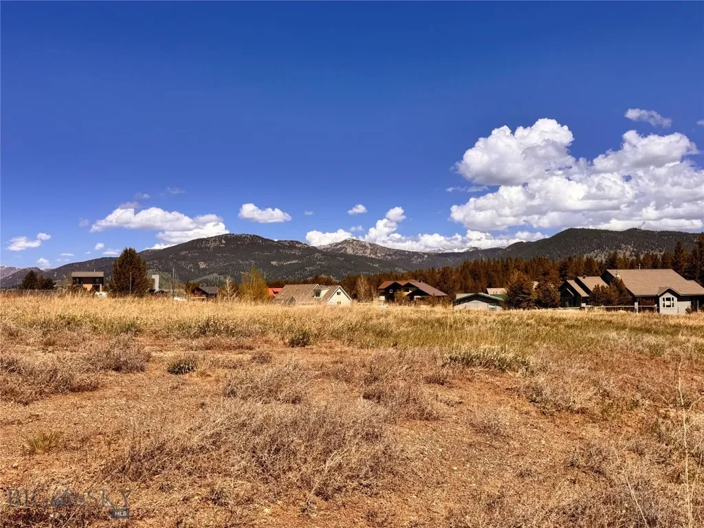 76 Buffalo West Yellowstone MT 59758