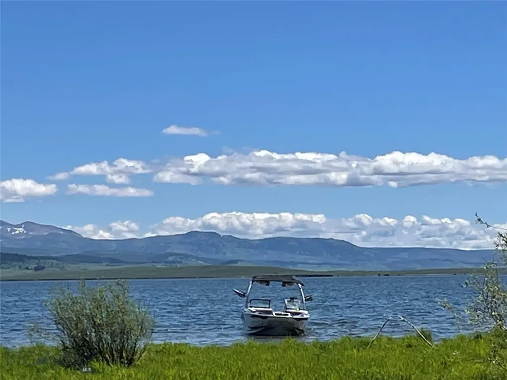 76 Buffalo West Yellowstone MT 59758