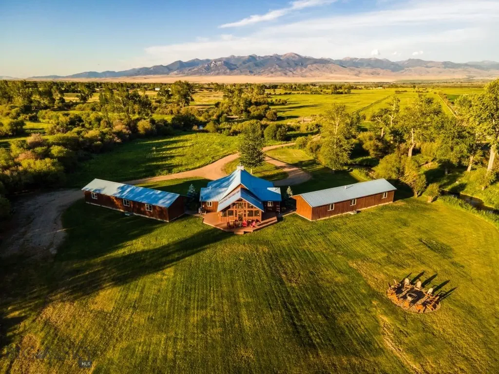 52 Paige Lane Twin Bridges MT 59754