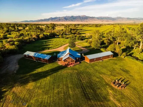 52 Paige Lane Twin Bridges MT 59754