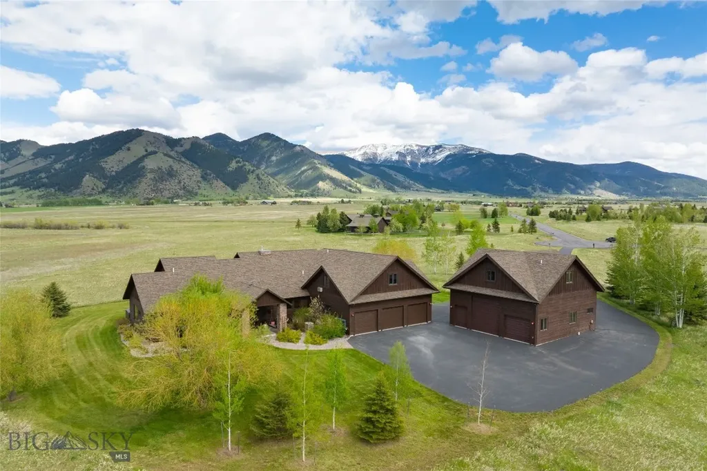 711 Blue Roan Lane Belgrade MT 59714