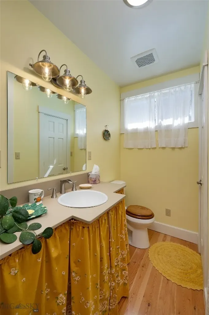 115 W Cover Street Virginia City MT 59755