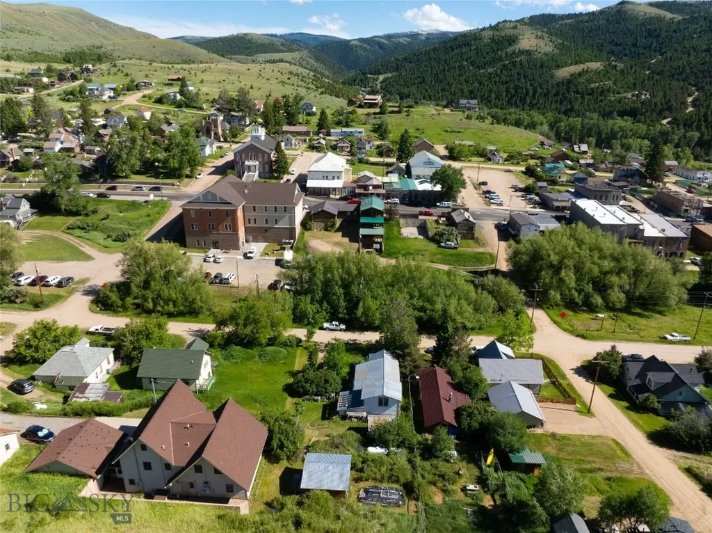 115 W Cover Street Virginia City MT 59755