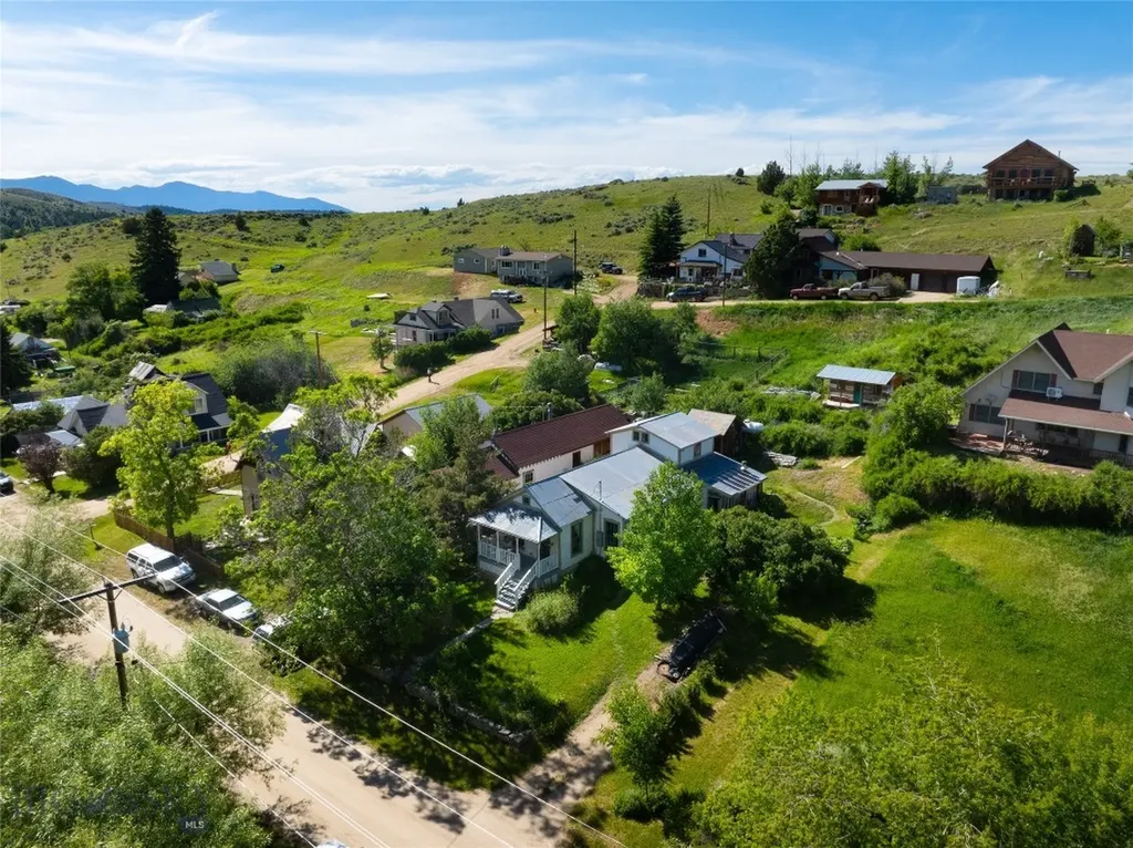 115 W Cover Street Virginia City MT 59755