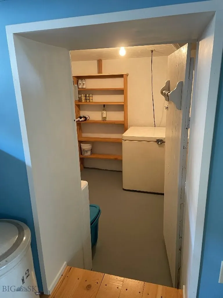 115 W Cover Street Virginia City MT 59755
