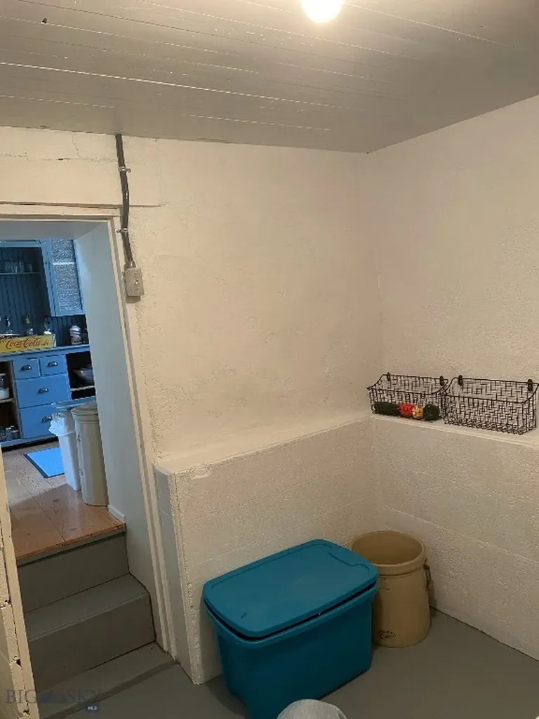 115 W Cover Street Virginia City MT 59755