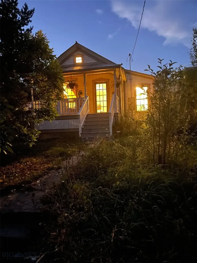 115 W Cover Street Virginia City MT 59755