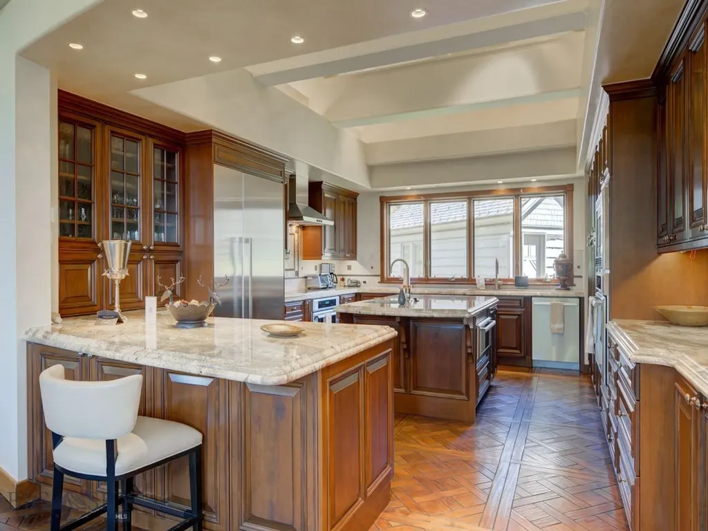 74 Upper Beehive Loop Road Big Sky MT 59716
