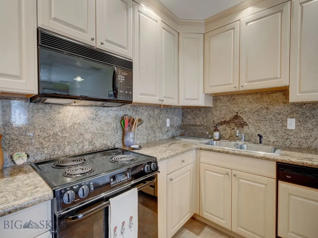 74 Upper Beehive Loop Road Big Sky MT 59716
