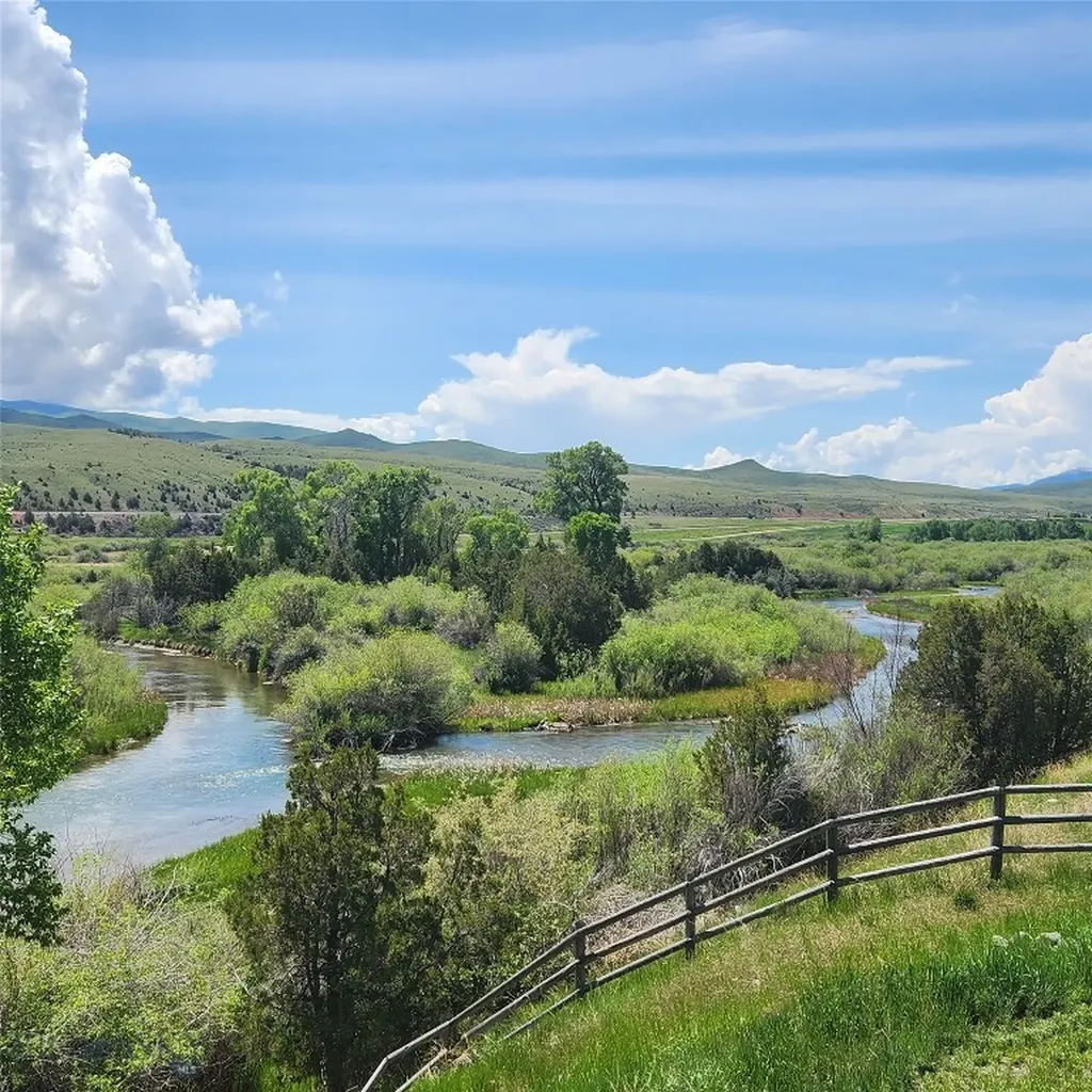3433 Pipe Organ Road Dillon MT 59725